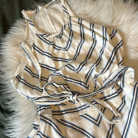 N e w  Y o r k  &  C o m p a n y • Chevron high neck midi sun dress - Picture 2 of 8